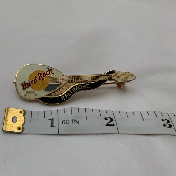 Hard Rock Cafe Guitar Vtg Baltimore
Maryland 2 1/2" Metal Pinback Enamel & Gold - Picture 6 of 10